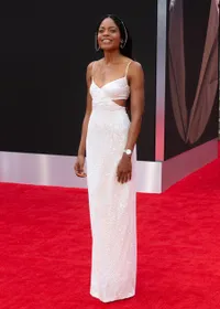 10 Foto Selebritis Hollywood di Red Carpet 'NO TIME TO DIE', Ana de Armas Tampil Hot Dalam Balutan Gaun Belahan Tinggi