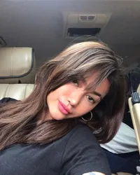 10 Foto Terbaru Ratu Felisha, 'Ratu Sinetron' Indonesia yang Kini Makin Hot dan Eksotis