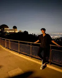 10 Gaya Eddy Meijer Putra Maudy Koesnaedi Saat di AS, Terlalu Ganteng Bikin Netizen Cewek Jatuh Cinta