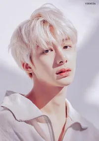 10 Idol Korea Saking Gantengnya Dianggap Harta Karun Nasional: Jeno NCT - Cha Eun Woo