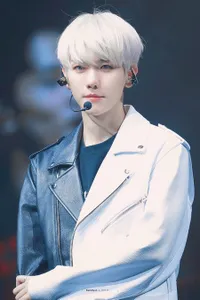 10 K-Pop Idol yang Benci Banget Sama Timun, Momo TWICE - Baekhyun EXO