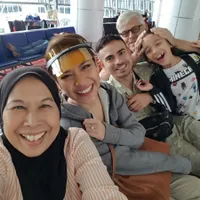 10 Kenangan Manis Ashraf Sinclair Suami Bunga Citra Lestari Bersama Keluarga, Sosok Penyayang dan Penuh Kasih