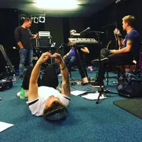 10 Lagu Terbaik Yang Pernah Ditulis Niall Horan
