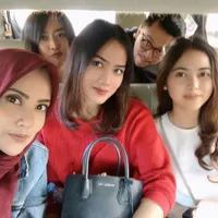 10 Pesona Cantik Tania, Anak Sambung Elma Theana yang Sama Sekali Tak Terekspos