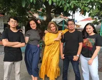 10 Portet Lalita, Kakak Sambung Tyarani Savitri dan Daffi Nugraha yang Cantik Jauh Dari Sorotan