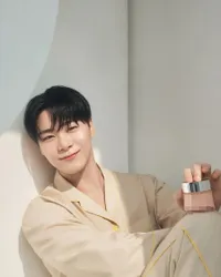 10 Postingan Foto Terakhir Moonbin ASTRO Sebelum Meninggal Dunia di Usia 25 Tahun