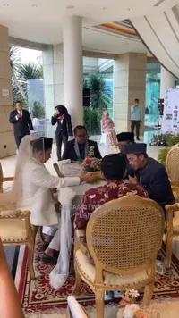 10 Potret Akad Nikah Rizki DA dan Hersa Rahayu, Beri Mahar Emas 12 Gram - Bahagia Pamer Buku Nikah