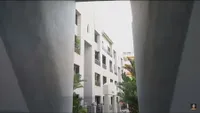 10 Potret Apartemen Denada di Singapore, Kulkasnya Penuh Cokelat Batang - Ada Ruang Bermain yang Nyaman