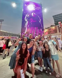 10 Potret Ashanty Ajak Arsy Nonton Konser BLACKPINK Encore di Bangkok, Dadakan Borong 10 Tiket - Beruntung Bisa Ketemu Mamanya Lisa