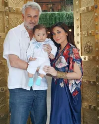 10 Potret Baby Sidney Anak Laki-Laki Baby Margaretha yang Punya Wajah Bule, Lucu dan Menggemaskan