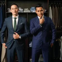 10 Potret Bromance Arifin Putra dan Mike Lewis, Duo Ganteng yang Bersahabat Baik