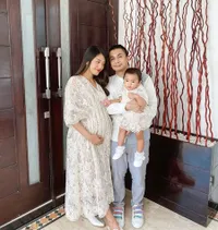 10 Potret Cantik nan Menggemaskan Alinea, Putri Raditya Dika yang Kini Berusia 1 Tahun