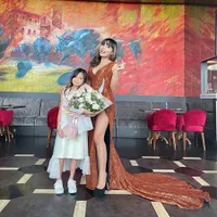 10 Potret Cantiknya Evelyn, Putri Eva Belisima Mantan Istri Kiwil yang Jarang Tersorot