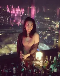 10 Potret dan Kabar Terbaru Flo Mantan Istri Piyu Padi yang Sempat Terseret Dugaan Perselingkuhan, Hot Mom 3 Anak - Sudah Menetap di Singapura