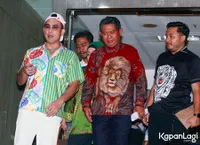 10 Potret Denny Sumargo Laporkan Vernie Hasan ke Polda Metro Jaya Terkait Pencemaran Nama Baik, Lempar Senyum Kepada Awak Media