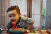 10 Potret Ganteng Isco, Putra Sulung Aryani Fitriana & Donny Michael yang Sering Disebut Anak Bule