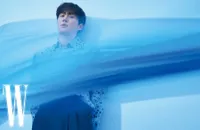 10 Potret Ganteng Kim Seon Ho di Majalah W Korea, Kulit Wajah Mulus dan Beningnya Sukses Bikin Fans Silau!