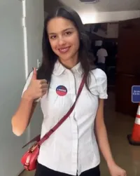 10 Potret Gaya Artis Hollywood di Pemilu Amerika Serikat 2024 Curi Perhatian, Siapa yang Paling Bikin Heboh?