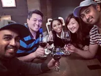 10 Potret Hangat Glenn Fredly Bersama Keluarga, Sosok Penyayang Favorit Keponakan