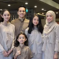 10 Potret Harmonis Rionaldo Stockhorst dan Keluarga, Istri Cantik Keibuan - Anak-Anaknya Manis Semua