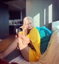 10 Potret Hyolyn yang Makin Langsing dan Stunning, Sempat Dituduh Oplas oleh Netizen