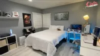 10 Potret Kamar Tidur Cinta Kuya di Amerika Serikat, Minimalis Serba Putih - Pajang Foto Bareng Pacar Bule