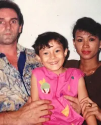 10 Potret Kebersamaan Asmirandah dengan Mendiang Ayah yang Kini Tinggal Kenangan, Sosok Kakek Sayang Chloe Sang Cucu Tercinta