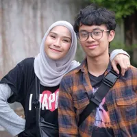 10 Potret Kedekatan Zaskia Adya Mecca dan Bhumi, Anak Sambung yang Kini Beranjak Dewasa