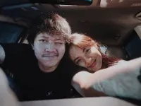 10 Potret Kemesraan Aurelie Moeremans dan Pacar, Cium Pipi hingga Gendong-Gendongan