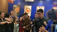 10 Potret Keseruan Alumni D'Academy, LIDA, & Rekan Pedangdut di Gala Dinner Pernikahan Reza Zakarya