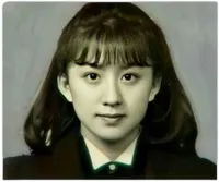10 Potret Kim Hee Ae di Masa Muda, Lesung Pipi Manis Jadi Ciri Khas