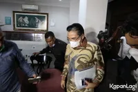 10 Potret Klarifikasi Hotma Sitompul Terkait Masalah Rumah Tangganya, Marah Pada Bams Samsons - Tunjukkan Bukti Desiree Tarigan Bersama Pria Lain