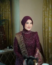 10 Potret Lisya Nurrahmi Istri Tommy Kurniawan, Mantan Paskibraka dan Finalis Puteri Indonesia yang Kini Dampingi Suami