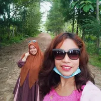 10 Potret Manis Kekeyi dan Ibunda, Kompak Banget Bak Adik Kakak