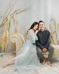10 Potret Mantan Anggota Girlband Bareng Suami, Selalu Harmonis - Ada yang Sudah Jadi Ibu