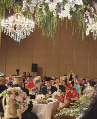 10 Potret Mewah Pernikahan Danny Rukmana dan Raiyah, Tak Nampak Sosok Lulu Tobing di Antara Ribuan Undangan