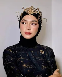 8 Potret Nabila Syakieb Jadi Model Zaskia Sungkar di PIFW 2024, Cantik Berhijab - Ternyata Cuma Makeup 10 Menit