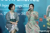 10 Potret Nagita Slavina, Fuji, & Sarwendah Nikmati Kuliner Nusantara di Festival Jajan Bango 2023