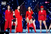 10 Potret Outfit Panggung 'Berani' MAMAMOO yang Sukses Curi Perhatian, Dianggap Terlalu Seksi - Tuai Kontroversi