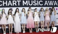 10 Potret Penampilan Idol K-Pop di Red Carpet 'Circle Chart Music Awards 2023', Ada NCT DREAM Hingga TXT