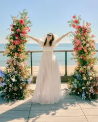 10 Potret Pernikahan Gong Hyo Jin dan Kevin Oh yang Baru Dirilis, Cantik dengan Gaun Putih - Romantis di Pinggir Pantai