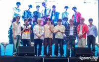 10 Potret Persiapan NCT 127 Bertemu Fans Indonesia dalam Acara 'Fact Check' Face To Face Album Sign Event, Mark Siapkan Jambang