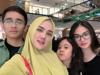 10 Potret Rafly Aziz, Putra Mulan Jameela yang Jarang Terekspos dan Tak Kalah Ganteng