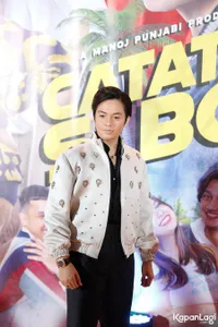 10 Potret Red Carpet 'CATATAN SI BOY', Angga Yunanda Ganteng Maksimal - Syifa Hadju Curi Perhatian