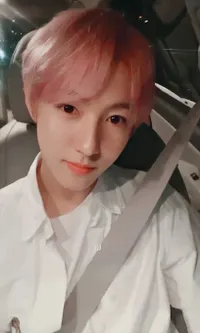 10 Potret Renjun NCT Dream Live di Mobil yang Bakal Bikin Kangen: Perhatian Banget & Jadi Sesi Curhat Bareng Fans