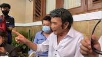 10 Potret Rhoma Irama, Masih Bisa Tersenyum Tegar Meski Kecewa Putranya Lagi-Lagi Terjerat Kasus Narkoba