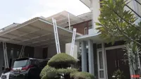 10 Potret Rumah Pedangdut Senior Ine Sinthya, Putih Minimalis - Nggak Ada Sekat