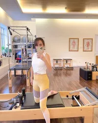 10 Potret Shandy Aulia Saat Latihan Pilates, Pamer Body Goals Meski Sempat Naik 12 Kg