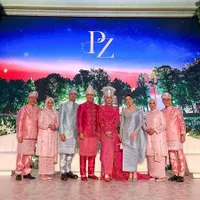 10 Potret Tamu Pernikahan Zumi Zola & Putri Zulhas yang Gak Kaleng-Kaleng, Dihadiri Jokowi hingga Prabowo 