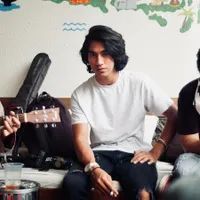 10 Potret Terbaru Abidzar Anak Mendiang Ustaz Jeffry dan Ummi Pipik yang Kini Sudah Dewasa, Makin Garang Dengan Rambut Gondrong